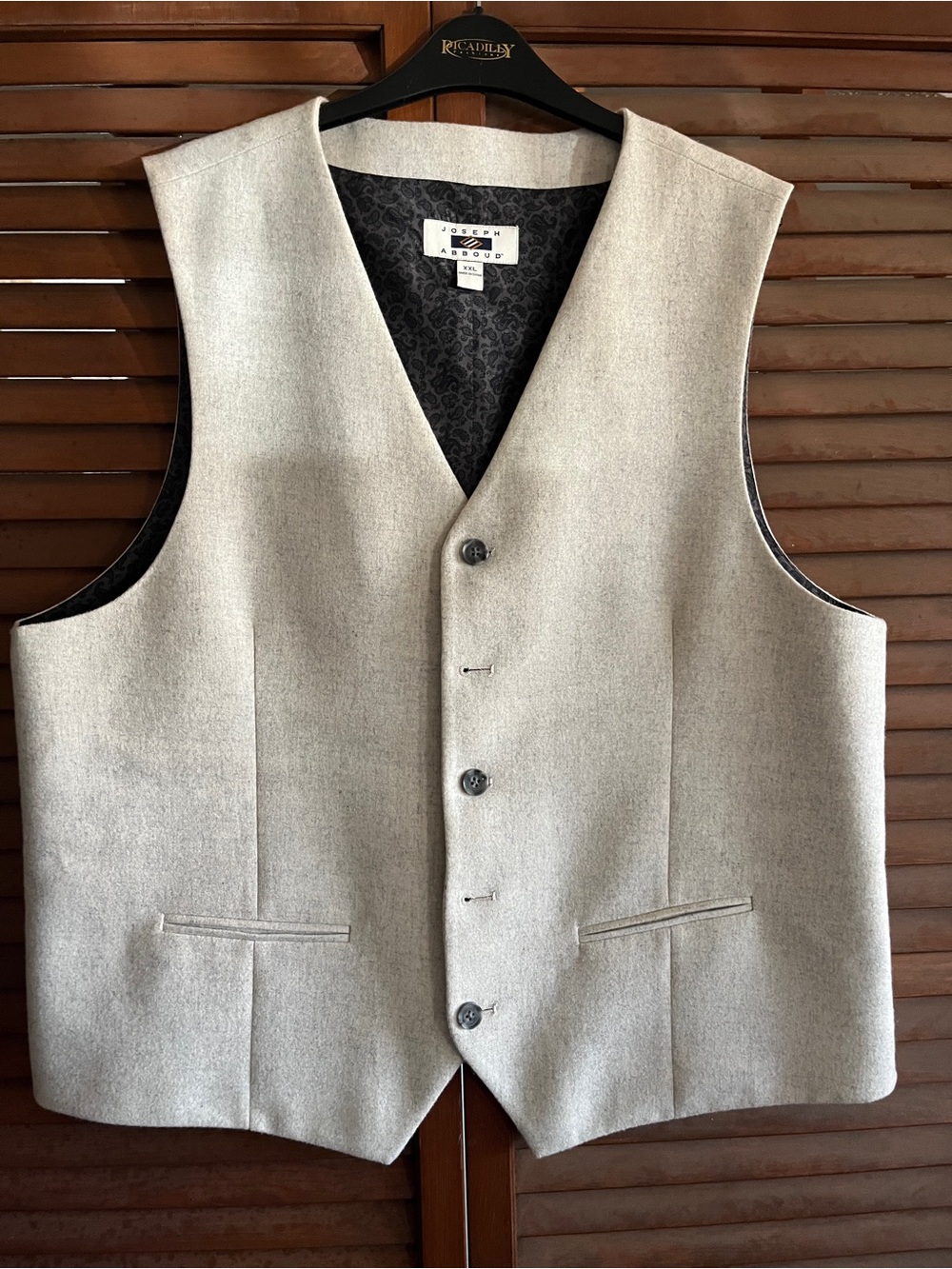 Joseph Abboud Men's Gray V-Neck Wool-Blend Vest